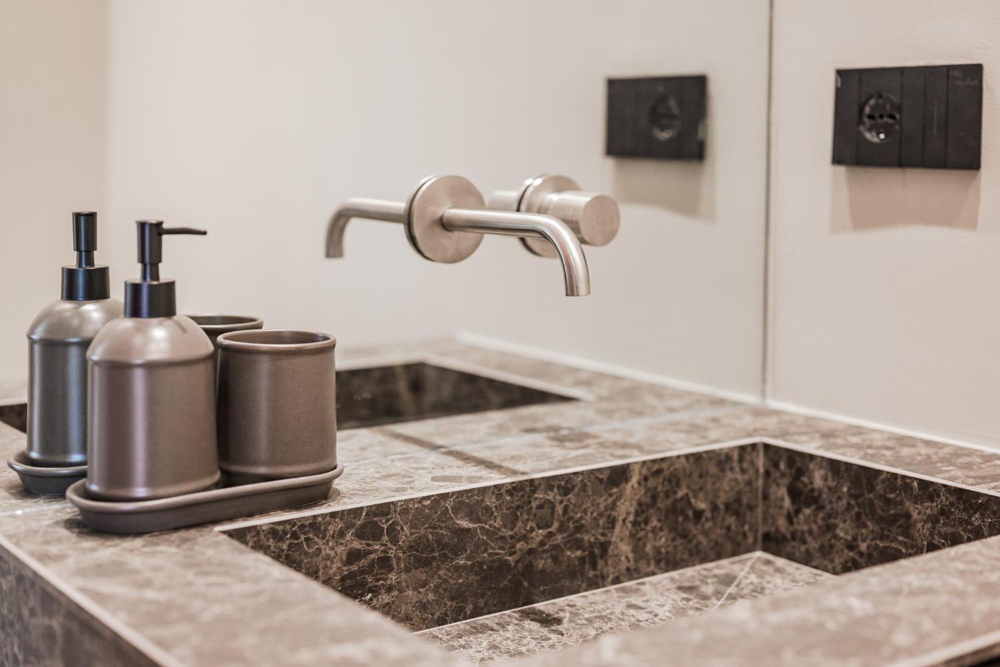 Luxury Suite Nel Cuore Di Milano Экстерьер фото
